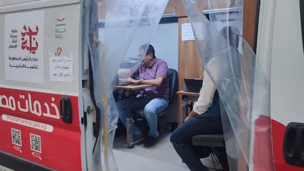 في 22 محافظة.. العدل تطلق سيارات توثيق لخدمة المواطنين وجه المستشار عدنان فنجري وزير العدل بتسيير عدد من سيارات التوثيق المتنقلة إلي الاماكن الأكثر