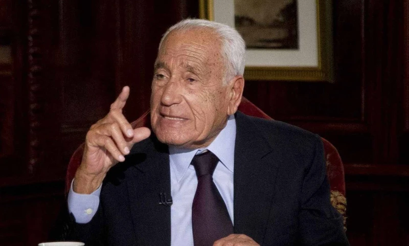 عيد ميلاد الأستاذ.. محطات في حياة محمد حسنين هيكل منوعات الاسبوع محمد حسنين هيكل.. كتب اسمه بأحرف من ذهب في بلاط صاحبة الجلالة، استطاع أن يخاطب القلوب والعقول معا بأسلوبه الرصين، ل