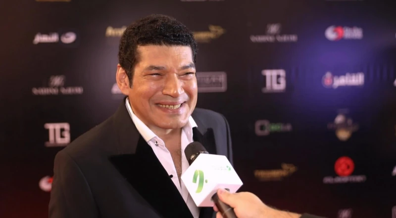 خاص بالفيديو- هذه رسالة باسم سمرة لفيفي عبده بعد انضمامها ل العتاولة٢ وجه الممثل المصري، باسم سمرة، رسالة خاصة للفنانة فيفي عبده بعد انضمامها للجزء