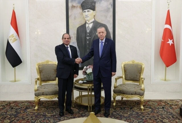 الاجتماع الأول لمجلس التعاون الاستراتيحي بين مصر وتركيا يتناول سبل الارتقاء بالعلاقات الثنائيةيشهد الرئيس السيسي ونظيره التركي التوقيع على عدد من