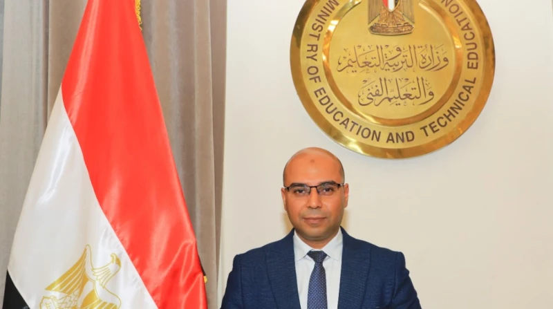 حقيقة صدور قرار جديد بشأن اللغة الأجنبية الثانية.. التعليم توضح أكد شادي زلطة المتحدث الرسمي باسم وزارة التربية والتعليم، أن ما يتم تداوله من منشورات على مواقع التواصل الاجتماعي حو