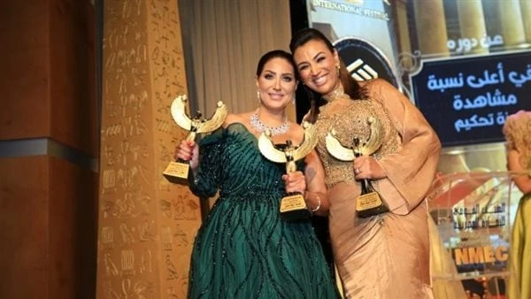 تكريم نجوم دراما رمضان ب مهرجان همسة في دورته ال 12 ..صوركرمت إدارة مهرجان همسة للأداب والفنون مجموعة من نجوم الفن خلال حفل الدورة ال 12 من المهرجان