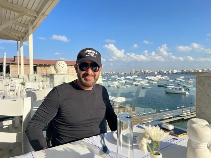 اسم أحمد السقا يزين الدورة ال14 من مهرجان الإسكندرية المسرحي أعلنت إدارة مهرجان الإسكندرية المسرحي الدولي (مسرح بلا إنتاج)، برئاسة الفنان إبراهيم