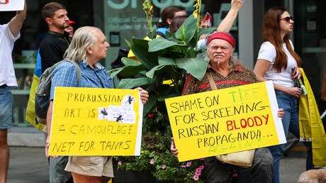 بسب فيلم روسي.. مهرجان تورونتو السينمائي يكشف عن تعرض موظفيه للتهديد تعرف على التالي بسب فيلم روسي.. مهرجان تورونتو السينمائي يكشف عن تعرض موظفيه