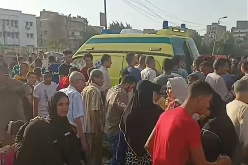 مصرع شاب صدمه القطار في بني سويف لقي شاب مصرعه، اليوم الجمعة، بعد أن صدمه القطار أمام قرية بنى قاسم التابعة لمركز ببا جنوب محافظة بنى سويف، وتم نقل