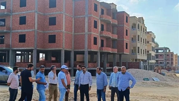 رئيس جهاز العبور الجديدة: لن تهاون في مواجهة المخالفات بالمدينةتفقد الدكتور مهندس أحمد إسماعيل، رئيس جهاز مدينة العبور الجديدة، مشروعات المرافق