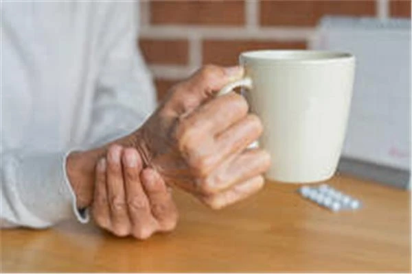 التلوث البيئي وعلاقته بارتفاع معدلات الإصابة بمرض باركنسون متفرقات التلوث البيئي وعلاقته بارتفاع معدلات الإصابة بمرض باركنسون مرض باركنسون أصبح مرض