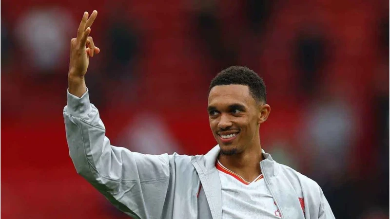 -أرنولد يسخر من جماهير مانشستر يونايتد بعد الفوز بثلاثية.. وصلاح يمنعه.. فيديو .. منع المصري محمد صلاح، نجم ليفربول، زميله ترينت ألكساندر أرنولد من