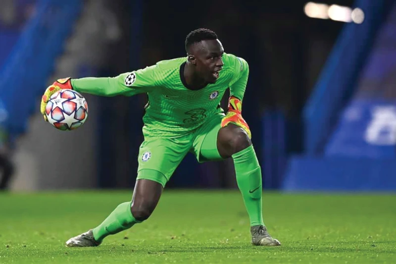 -فيديو .. إدوارد ميندي يدخل في نوبة بكاء بعد تعادل الأهلي مع النصر .. دخل النجم السنغالي إدوارد ميندي حارس مرمى الأهلي، في نوبة بكاء، بعد تعادل النصر