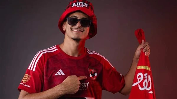 -الصفقة الرابعة.. الأهلي يكشف تفاصيل التعاقد مع عمر الساعي .. حسم مسئولو النادي الأهلي الصفقة الرابعة خلال فترة الانتقالات الصيفية الحالية لتدعيم