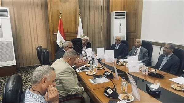 غرفة الصناعات الهندسية تشكل مجلسا تأسيسيا لتعميق وتطوير صناعة الإسطمبات في مصرعقدت غرفة الصناعات الهندسية باتحاد الصناعات المصرية اجتماعا اليوم،