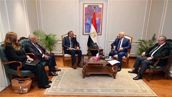 الوزير يبحث مع وفد التجارة الأمريكية سبل زيادة الاستثمارات الأمريكية بمصرعقد المهندس كامل الوزير، نائب رئيس مجلس الوزراء للتنمية الصناعية وزير