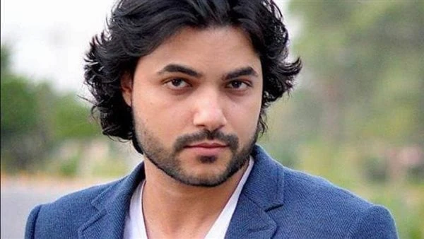 محمود حمدان يقدم ماستر كلاس بمهرجان المسرح العربى أعلن الفنان محمد عصمت، مدير مهرجان المسرح العربي عن تقديم ماستر كلاس للمؤلف محمود حمدان، علي هامش