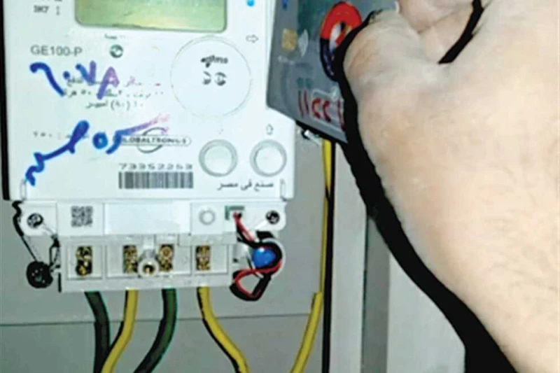 قطع الكهرباء 3 ساعات عن 32 منطقة بمدينة بنها الجمعة (تفاصيل) أعلنت شركة الكهرباء بالقليوبية، الأربعاء، قطع التيار الكهربائي، الجمعة المقبلة، عن عدة