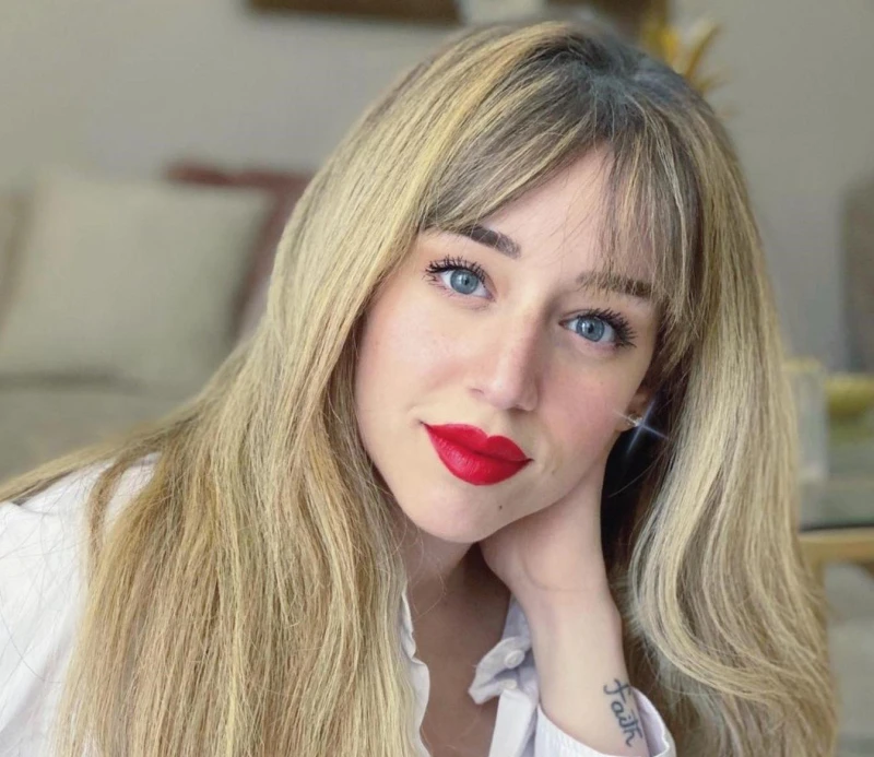 فرح الزاهد تروج لمسلسل روج أسود بهذه الطريقة صورةروجت الفنانة فرح الزاهد، عبر حسابها الرسمي بموقع تداول الصور والفيديوهات إنستجرام لمسلسل روج أسود من