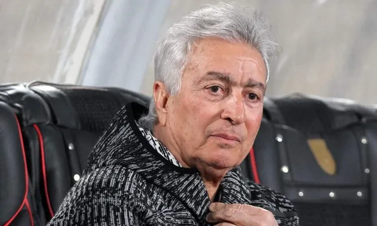 -بالأسماء.. تعرف على الجهاز الفني للإسماعيلي بقيادة حلمي طولان (خاص) .. حسم مسؤولو الإسماعيلي مسألة التعاقد مع حلمي طولان، وذلك لتدريب الفريق الأول