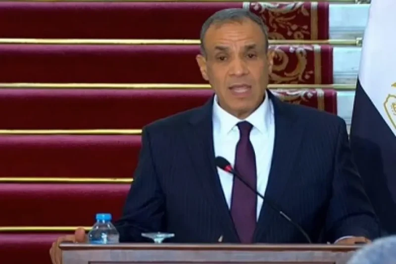 وزير الخارجية: توقيع اتفاقيات اليوم لفتح أفرع 3 جامعات أمريكية عريقة في مصر أعلن السفير د. بدر عبدالعاطي، وزير الخارجية والهجرة، عن توقيع اتفاقيات لفتح أفرع 3 جامعات أمريكية في مصر