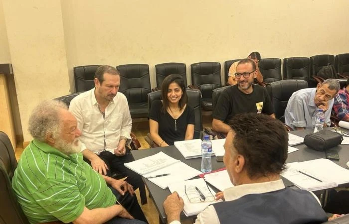 شهدت الأيام القليلة الماضية، جدلا كبيرا عبر منصات التواصل الاجتماعي، فور الإعلان عن تحضير الفنان يحيى الفخراني، لتقديم مسرحية الملك لير على خشبة