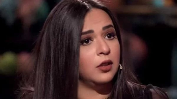 أزمة صحية مفاجئة.. أعراض مرض تعاني منه إيمي سمير غانمتداول رواد السوشيال ميديا صورة للفنانة إيمي سمير غانم أثناء خضوعها لجلسات أكسجين، مما أثارت خوفا