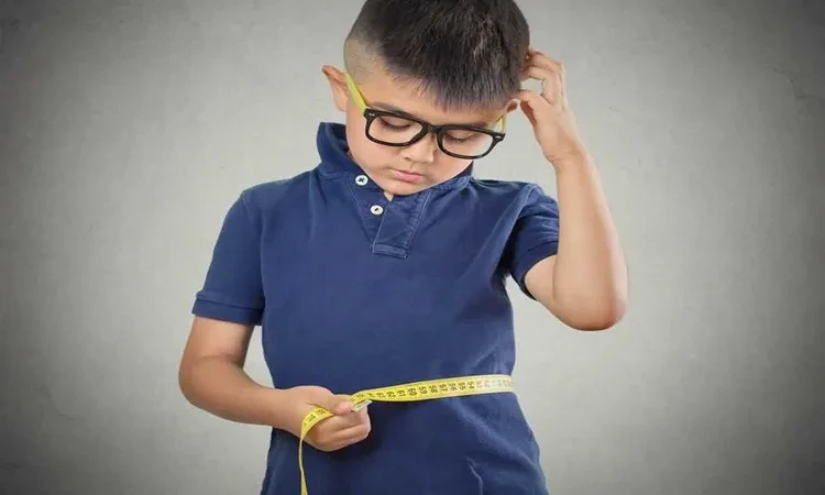 النحافة عند الأطفال.. إليك الأسباب وأهم الأعراض وطرق العلاج صحة النحافة من المشكلات الغذائية الشائعة بين عدد كبير من الأطفال وصغار السن، لأسباب