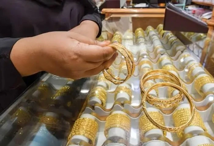 رئيس شعبة الذهب يكشف لافاق عربية توقعات أسعار المعدن الأصفر محليا وعالميا أكد هاني ميلاد، رئيس شعبة الذهب بالاتحاد العام للغرف التجارية، أن أسعار