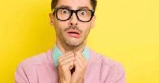 رهاب الزانثوفوبيا هو الخوف من اللون الأصفر، وقد يكون هذا الرهاب بسبب التجارب السلبية أو الصدمات المرتبطة باللون الأصفر، مما يجعل الأفراد يشعرون بالقلق أو الضيق عندما يواجهونه، ومن