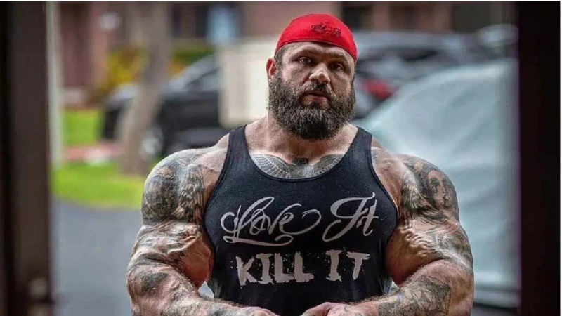 استشاري يكشف خطورة المنشطات بعد وفاة أضخم لاعب كمال أجسام في العالم عالم المرأة حذؤ الدكتور جمال شعبان، استشاري القلب والأوعية الدموية،من خطورة