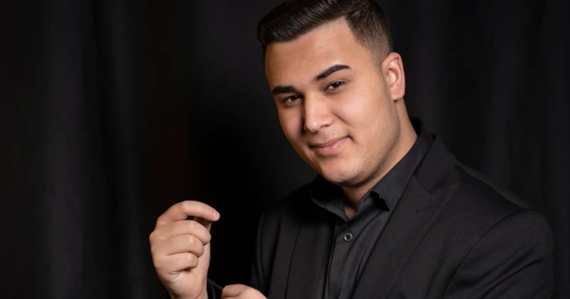 الفن و المشاهير: أدهم القاق يتعرض لوعكة صحية وينقل الى المستشفى-بالصورة تعرض الفنانة أدهم القاق لأزمة صحية، وقد حصلنا على صورة له من المستشفى التي