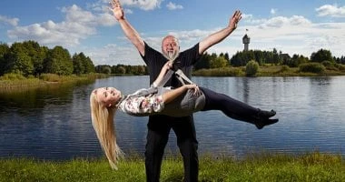 اليوم العالمي للحية.. من هو الرجل الذى استطاع حمل امرأة بدقنه الطويلة؟ المرأة والمنوعات يفضل بعض الرجال اللحية المشذبة أو الكثيفة والتي كان يعتقد