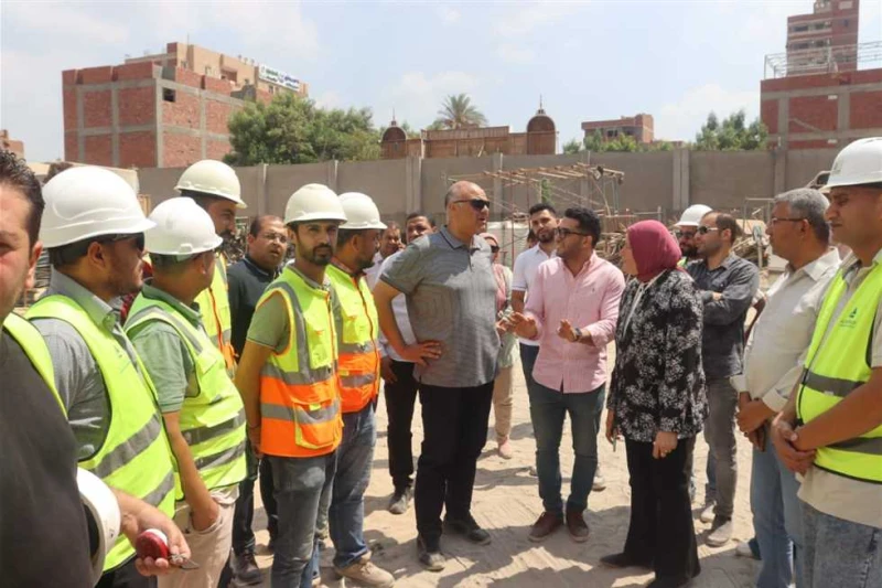 لتسليمها في موعدها.. محافظ القليوبية يتفقد مشروعات حياة كريمه بشبين القناطر تفقد المهندس أيمن عطية محافظ القليوبية، الخميس، عددا من المشروعات بمختلف
