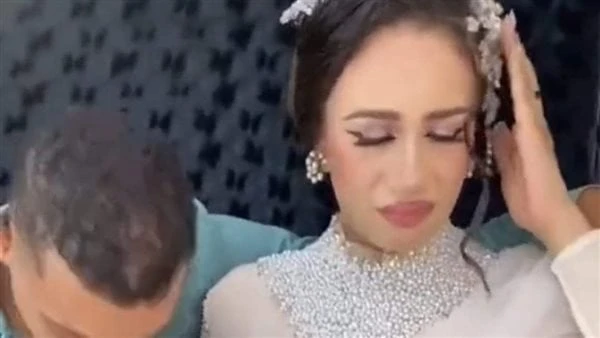 نشرة الصحة والمرأة حكاية العروسة المغصوبة على الجوازة وتعليق العريس.. اجرأ فساتين النجمات في حفل دير جيستنشر موقع افاق عربية في الساعات الماضية