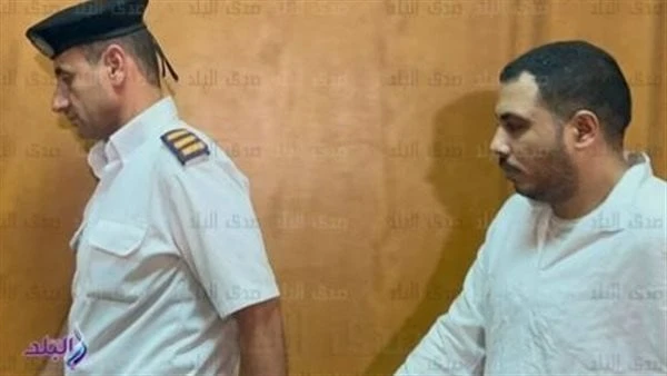 بعد سجن شريكته 10 سنوات.. سفاح التجمع يقترب من حبل المشنقة في هذا الموعدحكم رادع ل شريكة سفاح التجمع أصدرته محكمة جنايات القاهرة، المنعقدة بمجمع