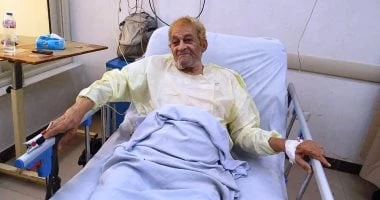 خروج صالح العويل من المستشفى بعد تحسن حالته الصحية تعرف على التالي خروج صالح العويل من المستشفى بعد تحسن حالته الصحية، غادر الفنان صالح العويل