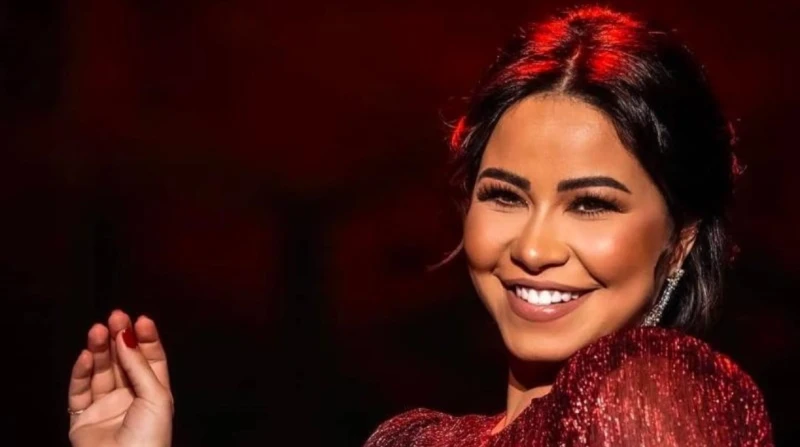 رسالة صوتية جديدة من شيرين.. ماذا قالت؟ وجهت الفنانة شيرين عبدالوهاب بعض الرسائل، عقب تكريمها من مهرجان دير جيست.وقالت شيرين في تسجيل صوتي، نشرته