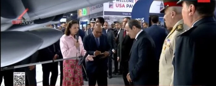الرئيس السيسي يشاهد فيلما تسجيليا خلال افتتاح معرض مصر الدولي للطيران والفضاء 2024شاهد الرئيس عبد الفتاح السيسي، فيلما تسجيليا عن تاريخ الطيران في