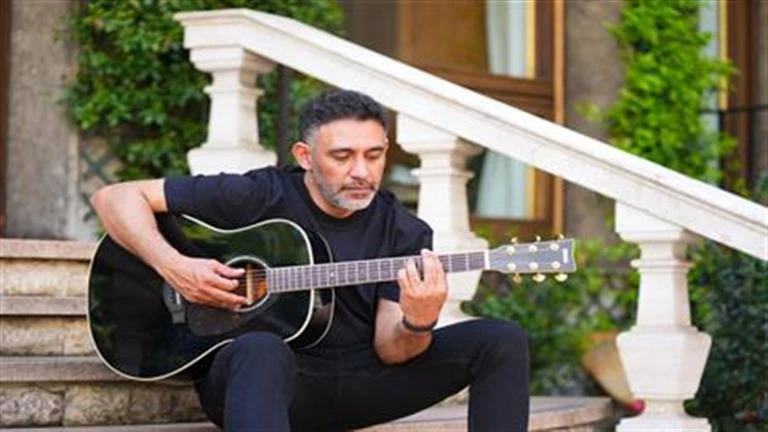 عمرو مصطفى يطرح أغنية معرفش ينساني على يوتيوب (فيديو) تعرف على التالي عمرو مصطفى يطرح أغنية معرفش ينساني على يوتيوب (فيديو)، 03 51 م الجمعة 20 سبتمبر 2024 كتب هاني صابر طرح المطرب 