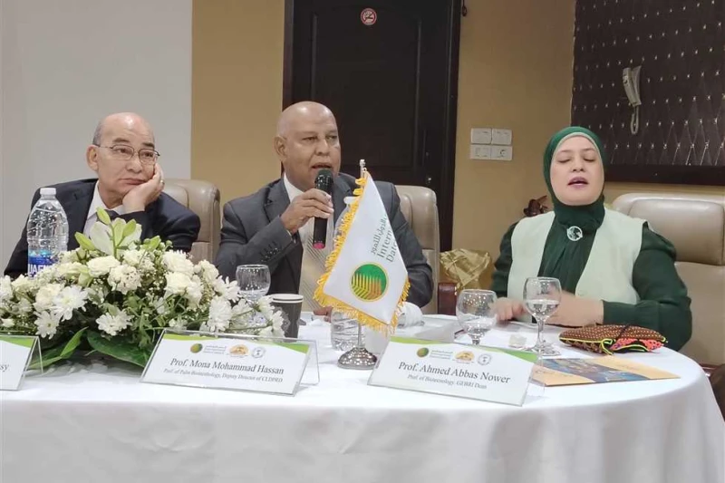 وزير الزراعة الأسبق: مصر الأولى عالميا في إنتاج التمور بفضل المشروعات القومية لزراعة النخيل قال الدكتور عبد المنعم البنا وزير الزراعة الأسبق، إن قطاع