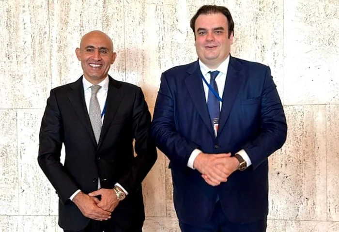 اليونان تشيد بالجهود المصرية في تطوير التعليم ما قبل الجامعي التقى محمد عبد اللطيف، وزير التربية والتعليم والتعليم الفني، بنظيره اليوناني كيرياكوس