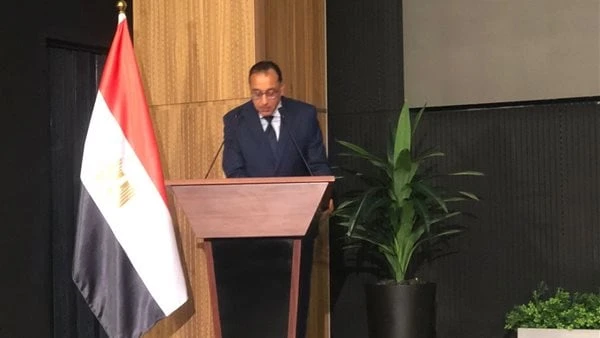 مدبولي يكشف لافاق عربية موعد انخفاض أسعار الطماطم في الأسواققال الدكتور مصطفى مدبولي رئيس مجلس الوزراء إن سبب زيادة أسعار الطماطم في الأسواق ليس