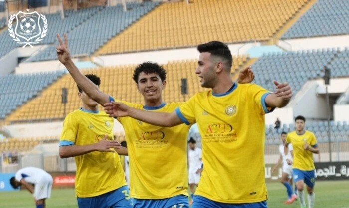 -الإسماعيلي يتدرب على فترتين لرفع معدلات اللياقة البدنية للاعبين .. قرر الجهاز الفني المؤقت لفريق الكرة الأول بالنادي الإسماعيلي، بقيادة الكابتن أشرف