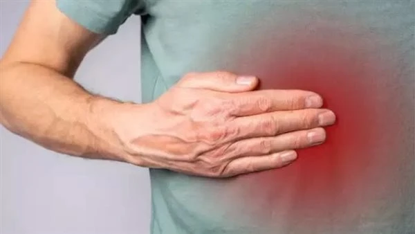 أطعمة ومشروبات تساعد في علاج الكبد وتخلصه من السموم.. اكتشفها يعد الكبد من أهم الأعضاء الحيوية في جسم الإنسان حيث تعرضه لأى خلل يؤثر على مختلف الأجهزة الأخرى بسبب تراكم السموم في ا