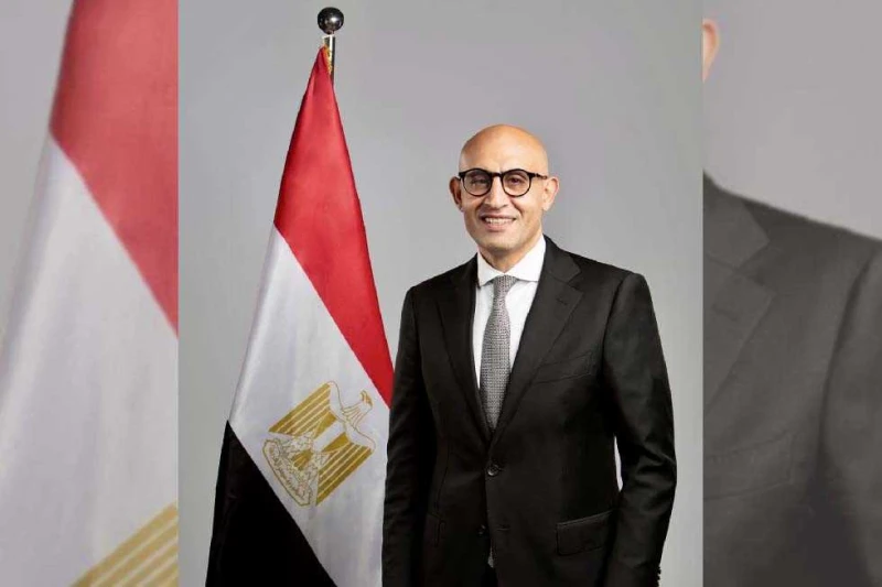 سمكة في البحر.. تعليق قوي من أحمد موسى على تجربة وزير التعليم كشف الإعلامي أحمد موسى، تفاصيل اجتماع وزير التربية والتعليم محمد عبداللطيف، مع الصحفيين والإعلاميين، موضحا أن التعليم