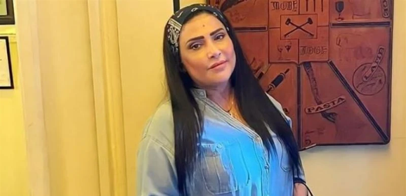 فنانة مصرية تقاضي تيك توكر شهير.. تطاول عليها وسبها! تعرف على التالي فنانة مصرية تقاضي تيك توك ر شهير.. تطاول عليها وسبها!، قدمت الفنانة المصرية