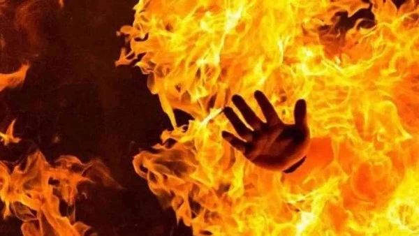 رفضت تديله فلوس.. ضبط عامل لقيامه بإشعال النيران بوالدته وآخرين بالقليوبية ألقت الأجهزة الأمنية بوزارة الداخلية، القبض على عامل أشعل النيران في والدته و٢ آخرين أثر رفضها إعطاءه أمو