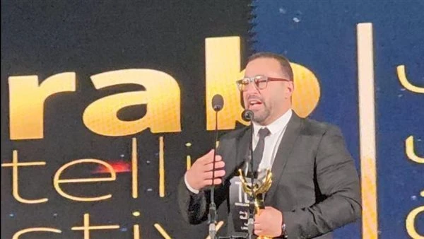 البوابة ستار: مهرجان الفضائيات العربية.. أحمد السقا يهدي جائزته عن فيلم السرب للراحلة ناهد رشدي حصد النجم أحمد السقا جائزة الإبداع من مهرجان