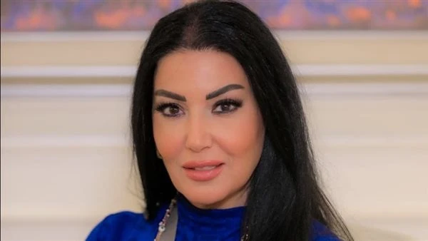 عن علاقتها بالشيخ التيجاني.. سمية الخشاب : أحمد سعد عرفني عليهكشفت الفنانة سمية الخشاب عن علاقتها بالشيخ صلاح الدين التيجانى الذى أثار حالة من الجدل