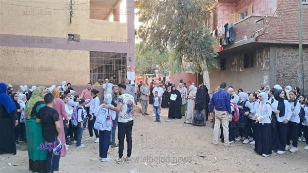 حصاد أزمات بدء دراسةمدير يواجه تهمة غير أخلاقية..وطلاب يقفون الطابور في الشارعشهد بدء العام الدراسي الجديد 2024 2025 في المدارس، عددا من الأحداث التي