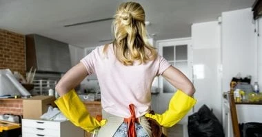 3 أعمال منزلية يومية تساعد في حرق دهون البطن.. مش هتحتاجي تروحي الجيم المرأة والمنوعات كل يوم هناك المزيد من المهام التي تقوم بها المرأة في ترتيب