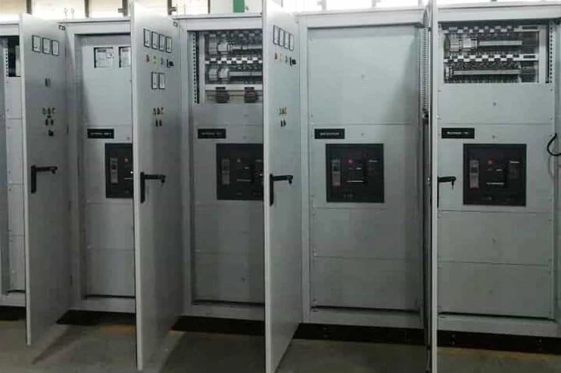 غدا.. فصل التيار الكهربائي عن مدينه العريش للصيانة الدورية أعلنت شركة الكهرباء بشمال سيناء، اليوم الثلاثاء، عن فصل التيار الكهربائي عن عدد من مناطق