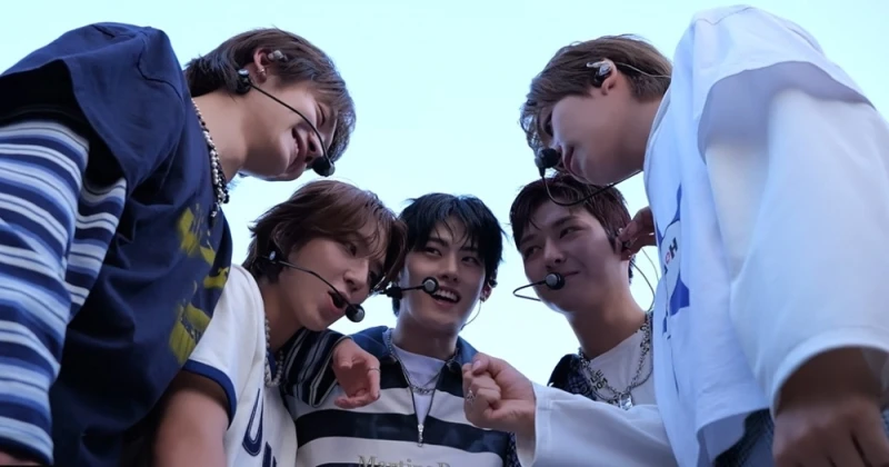 الثقافة والفن: عروض جديدة.. تفاصيل عودة فرقة إلى الساحة الشهر المقبل تستعد فرقة لإصدار أول ألبوم منفرد لها في أكتوبر المقبل، بحسب ما أكدته